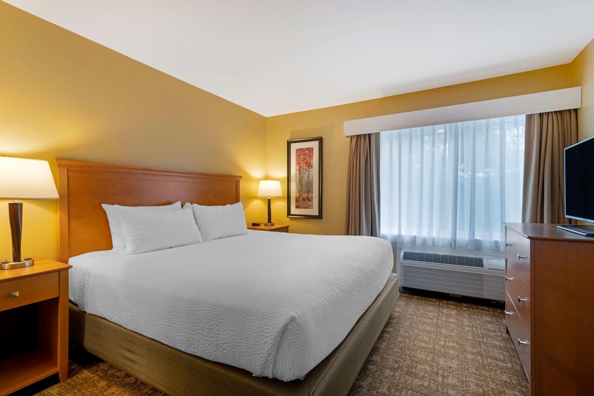 Best Western Plus Windjammer Inn & Conference Center Burlington Exterior foto